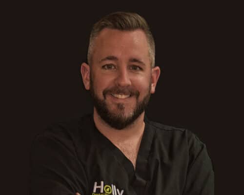 Headshot of Dr. Andrew Holly, Holly Dental's dentist