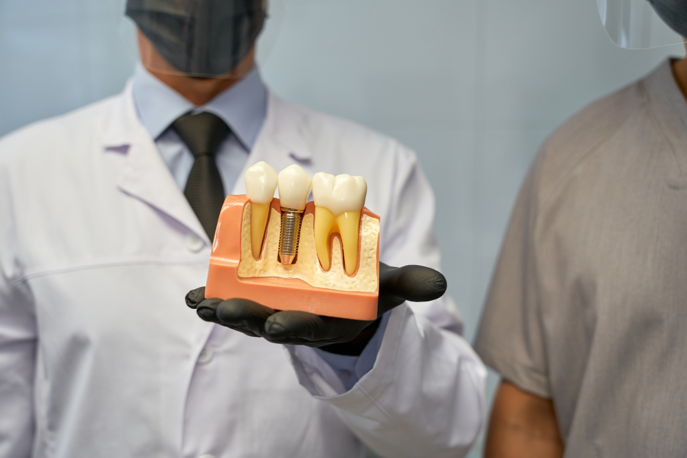 composite bonding pain management at Holly Dental, Preston